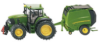 John Deere mit Presse